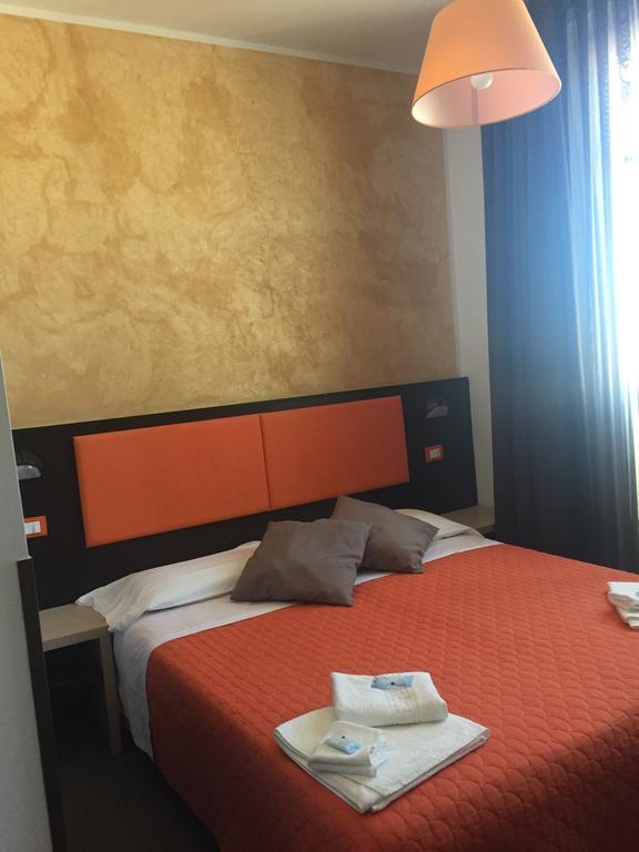 Hotel Belvedere Spiaggia Rimini Exterior photo